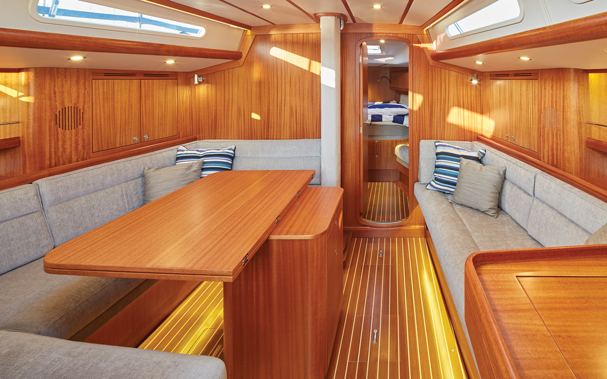 Arcona 435 interior
