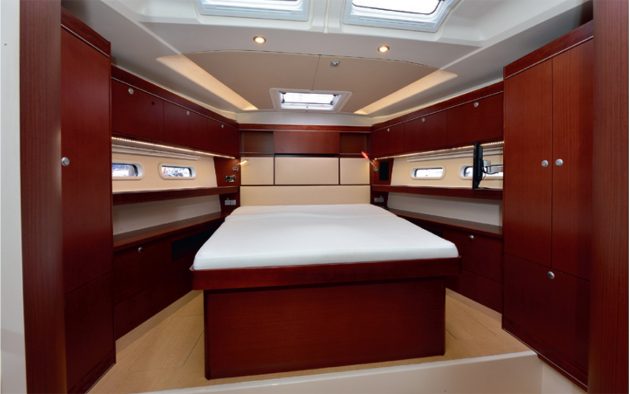 Hanse 575 interior