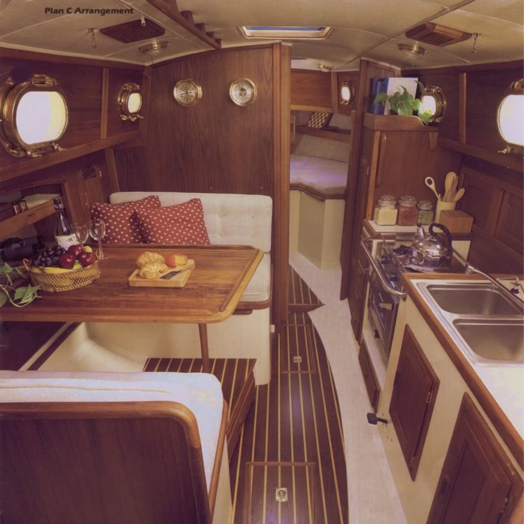 Pacific Seacraft Orion 27 gallery image with filename: pacificseacraftorion27-brochure-interior-c.jpg